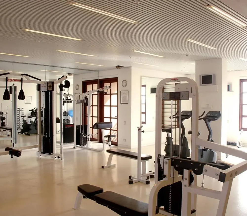 Fasano Angra dos Reis academia completa.